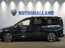 Svart Ny 2025 VW Caddy Maxi Life Minibuss | 549 225 kr
