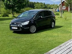 Svart Begagnad 2013 Ford S-MAX Business Edition Minibuss | 67 000 kr (Marknadspris)