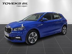 Energy blue Begagnad 2023 Skoda Fabia Style Halvkombi | 204 900 kr (Marknadspris)