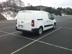 Vit Begagnad 2012 Peugeot Partner Minibuss | 49 900 kr (Lite dyr)