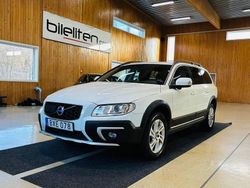 Vit Begagnad 2015 Volvo XC70 Momentum Kombi | 159 000 kr (Marknadspris)