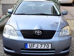 Ljusblå (blå) Begagnad 2003 Toyota Corolla Halvkombi | 21 800 kr (Marknadspris)
