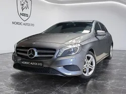 Mörkgrå (grå) Begagnad 2014 Mercedes A200 Urban Halvkombi | 129 900 kr (Marknadspris)