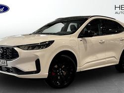 Vit (white) Ny 2025 Ford Kuga ST-Line X SUV | 494 000 kr (Dyr)