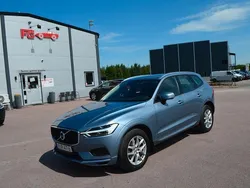 Ljusblå Begagnad 2018 Volvo XC60 Momentum SUV | 239 900 kr (Marknadspris)