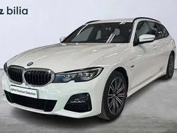 Vit Begagnad 2022 BMW 330e M Sport Kombi | 349 900 kr (Marknadspris)
