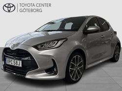 Silver Begagnad 2024 Toyota Yaris Hybrid Style Halvkombi | 279 900 kr (Lite dyr)