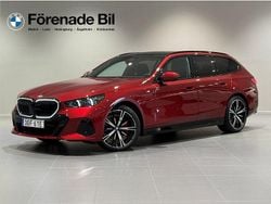 Röd Begagnad 2024 BMW 520 M Sport Kombi | 679 000 kr