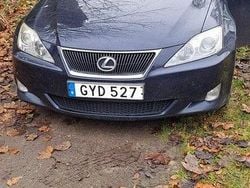 Blå Begagnad 2008 Lexus IS220d Sedan | 48 000 kr