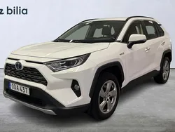 Vit Begagnad 2021 Toyota RAV4 Hybrid Executive SUV | 264 900 kr (Bra pris)