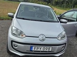 Silver Begagnad 2015 VW up! high up! Halvkombi | 67 000 kr (Marknadspris)