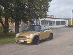 Gul Begagnad 2006 Mini Cooper Halvkombi | 29 000 kr (Bra pris)