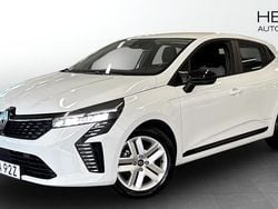 Vit (white) Begagnad 2024 Renault Clio V Evolution Halvkombi | 204 900 kr (Marknadspris)