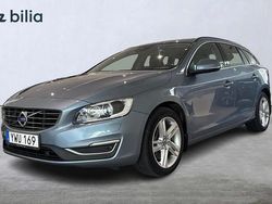 Blå Begagnad 2018 Volvo V60 Momentum Kombi | 219 900 kr (Superpris)