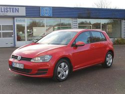 Röd Begagnad 2013 VW Golf VII Halvkombi | 84 800 kr (Marknadspris)