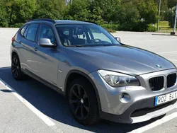 Grå Begagnad 2011 BMW X1 SUV | 78 900 kr (Marknadspris)