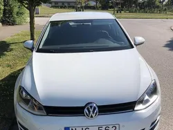 Vit Begagnad 2014 VW Golf VII Halvkombi | 105 000 kr (Bra pris)