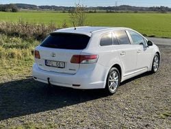 Vit Begagnad 2011 Toyota Avensis Business Edition Kombi | 61 000 kr (Bra pris)