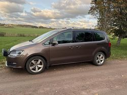 Brun Begagnad 2012 VW Sharan Minibuss | 90 000 kr (Marknadspris)