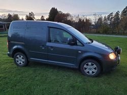 Grå Begagnad 2010 VW Caddy Minibuss | 38 000 kr (Marknadspris)