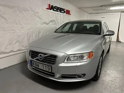 Ljusgrå Begagnad 2009 Volvo S80 Summum Sedan | 68 900 kr (Marknadspris)