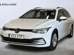 Vit Begagnad 2022 VW Golf VIII Kombi | 239 900 kr (Marknadspris)