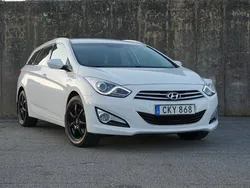 Vit Begagnad 2014 Hyundai i40 Select Kombi | 69 900 kr (Marknadspris)