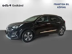 Svart Begagnad 2021 Kia Niro Advance SUV | 269 500 kr (Marknadspris)