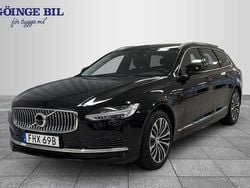Svart Begagnad 2023 Volvo V90 Core Kombi | 389 000 kr (Marknadspris)