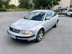 Silver Begagnad 2000 VW Passat Highline Sedan | 39 000 kr