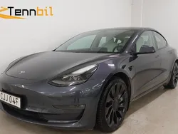 Grå Begagnad 2021 Tesla Model 3 Long Range AWD Sedan | 289 900 kr (Marknadspris)