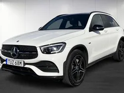 Svart Begagnad 2021 Mercedes GLC300e SUV | 469 900 kr (Dyr)