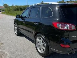 Svart Begagnad 2010 Hyundai Santa Fe SUV | 80 000 kr (Bra pris)