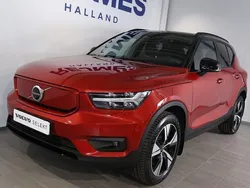 Röd Begagnad 2021 Volvo XC40 Plus SUV | 389 500 kr