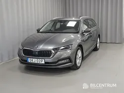Grå Begagnad 2024 Skoda Octavia Kombi | 287 900 kr (Marknadspris)