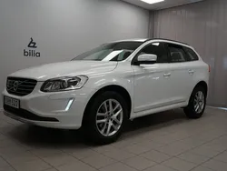 Vit Begagnad 2016 Volvo XC60 Momentum SUV | 194 900 kr (Marknadspris)