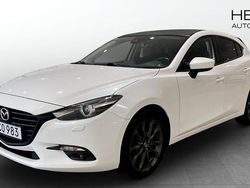 Vit (white) Begagnad 2018 Mazda 3 Halvkombi | 149 000 kr (Marknadspris)