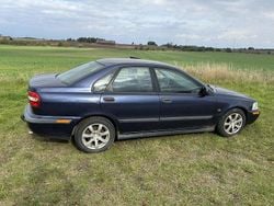 Blå Begagnad 2004 Volvo S40 Sedan | 12 500 kr (Marknadspris)