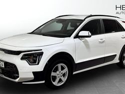 Vit Begagnad 2023 Kia Niro Advance SUV | 369 900 kr