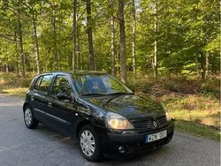 Svart Begagnad 2005 Renault Clio R.S. Halvkombi | 20 000 kr (Marknadspris)