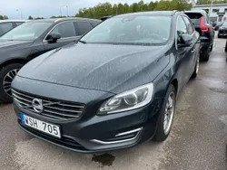 Savilegrå metallic Begagnad 2014 Volvo V60 Momentum Kombi | 99 000 kr (Marknadspris)