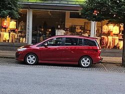 Röd Begagnad 2014 Mazda 5 Inclusive Minibuss | 63 000 kr