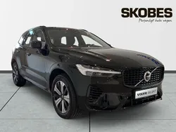 Svart Begagnad 2025 Volvo XC60 Plus SUV | 569 900 kr (Marknadspris)