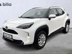 Vit Begagnad 2024 Toyota Yaris Cross Active SUV | 299 900 kr (Marknadspris)