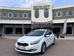 Vit Begagnad 2012 Kia Ceed Comfort Halvkombi | 54 900 kr (Marknadspris)