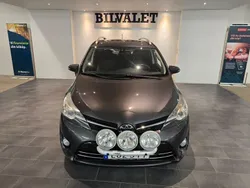 Mörkgrå (grå) Begagnad 2015 Toyota Verso Executive Minibuss | 109 900 kr (Marknadspris)