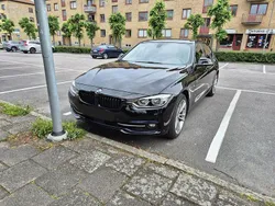 Svart Begagnad 2018 BMW 330 Sport Line Sedan | 249 000 kr (Dyr)