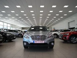 Silver (silvermetallic) Begagnad 2016 Subaru Outback SUV | 249 900 kr (Lite dyr)
