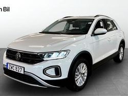 Vit Begagnad 2022 VW T-Roc Life SUV | 219 900 kr