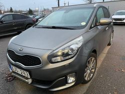 Grå (grå metallic) Begagnad 2014 Kia Carens Minibuss | 95 000 kr (Marknadspris)